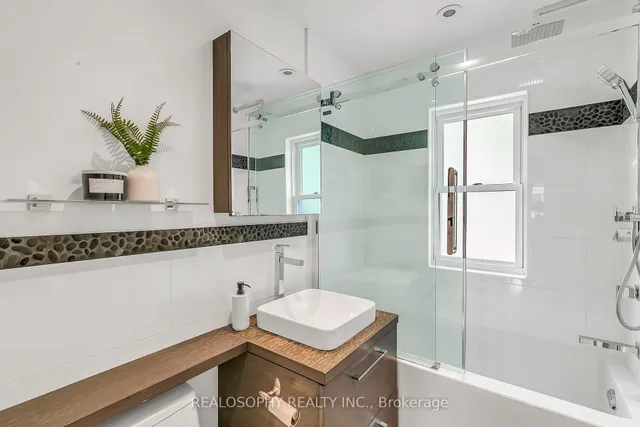 Additional image 13 of 142 Atlas Ave