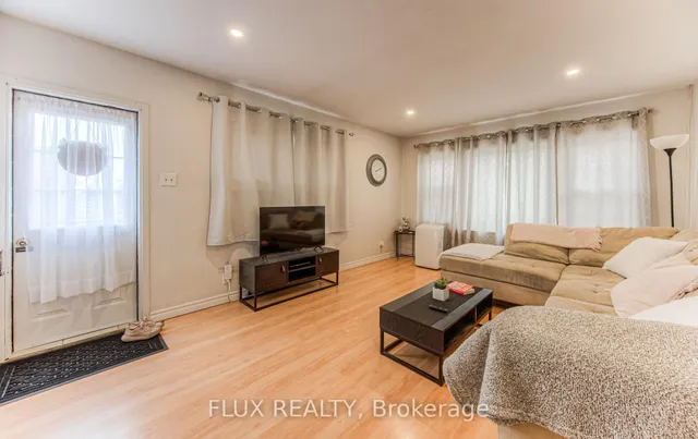 Additional image 28 of 744 Queen St