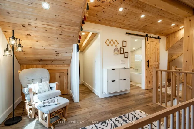 Additional image 30 of 2812 Upper James St