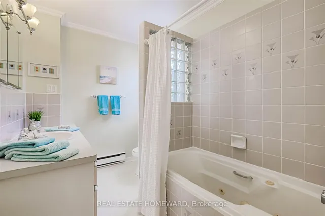 Additional image 21 of 99 Warden Ave