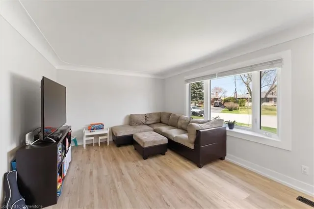 Additional image 10 of 1272 De Quincy Cres