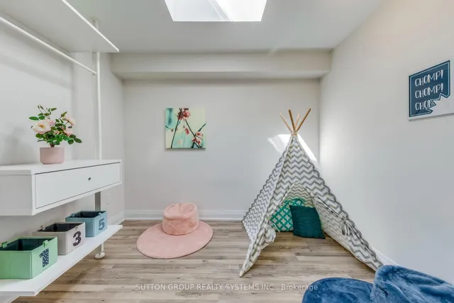 Additional image 30 of 1774A Lawrence Ave