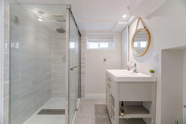 Additional image 44 of 2 Ferndale Cres