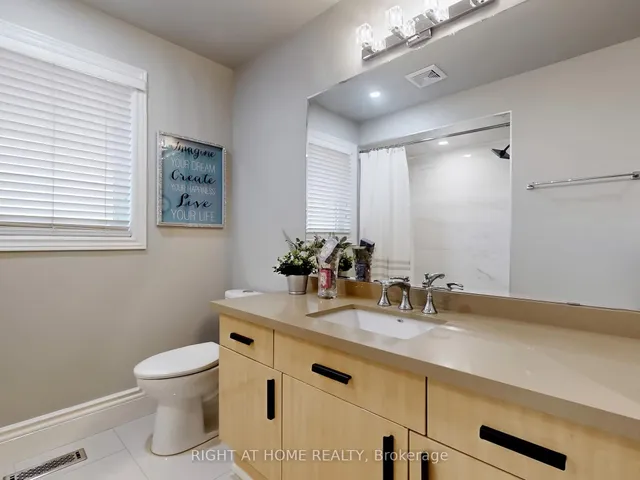 Additional image 28 of 1504 Pinery Cres