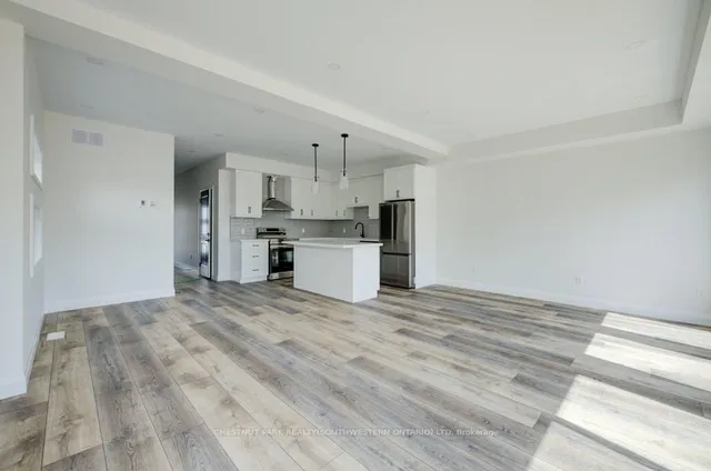 Additional image 6 of 573 Guelph St