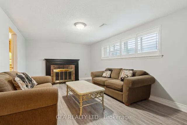 Additional image 39 of 2373 Cheverie St