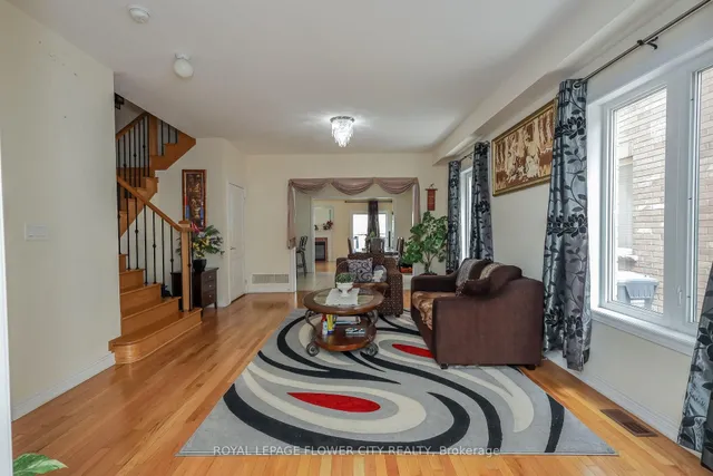 Additional image 4 of 8 Washburn Rd