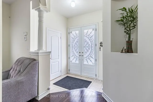Additional image 6 of 4 Mistletoe Pl