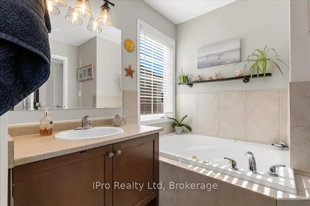 Additional image 23 of 884 Bessy Tr