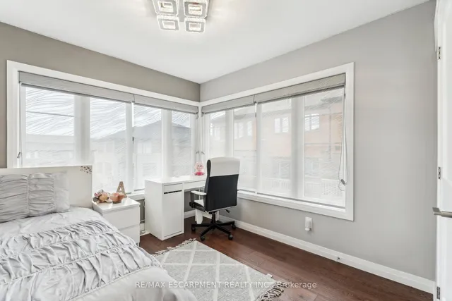 Additional image 26 of 30 Times Square Blvd Unit 305