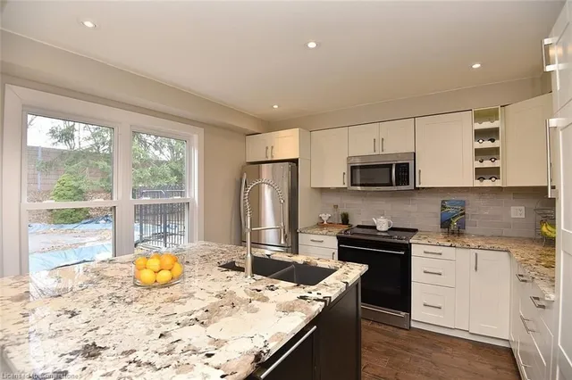 Additional image 19 of 419 Cottingham Cres