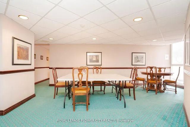 Additional image 33 of 3650 Kaneff Cres Unit 801