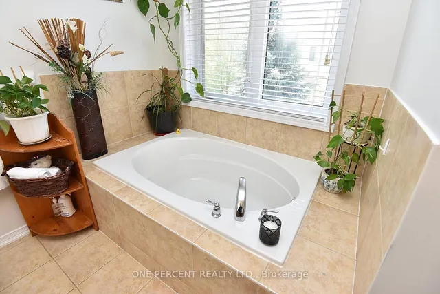 Additional image 22 of 4679 Mcleod Rd