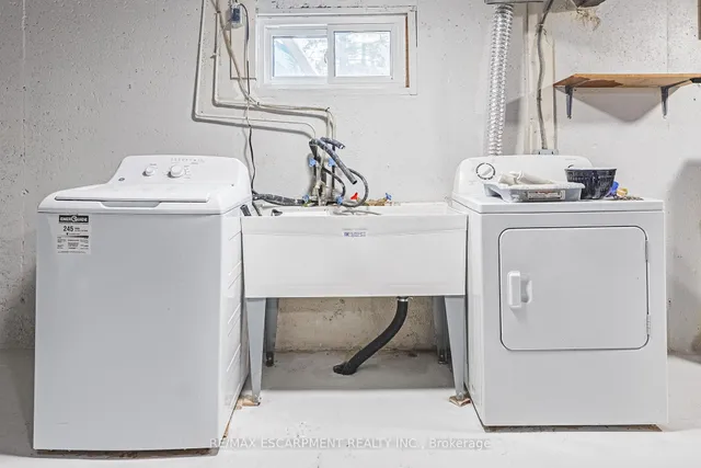 Additional image 17 of 8 Sinclair Crt