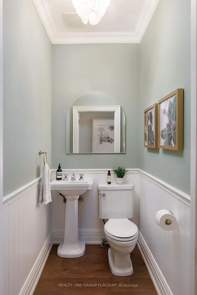 Additional image 23 of 69 Victoria Park Ave