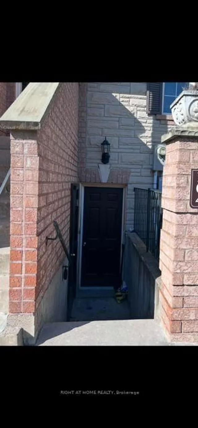 Additional image 3 of 54 Sidney Belsey Cres Unit 104