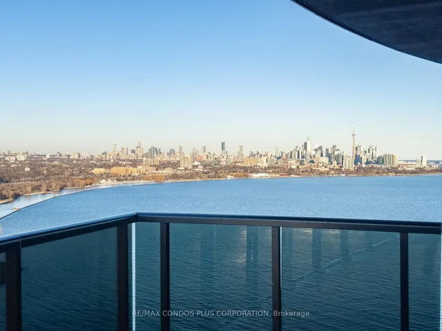 Additional image 29 of 80 Marine Parade Dr Unit 2907