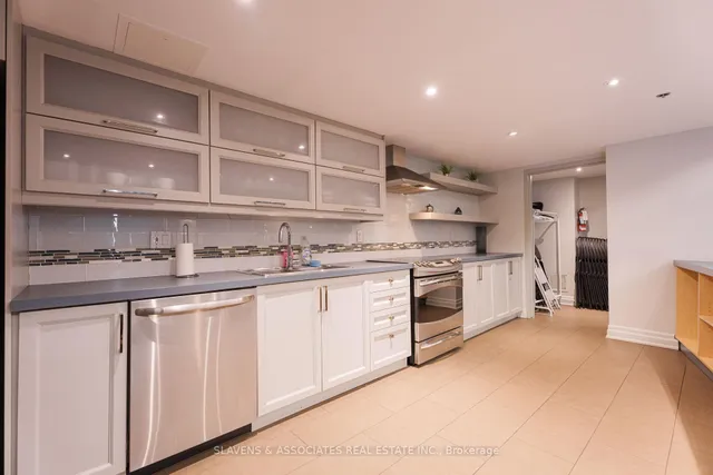 Additional image 27 of 550 Queens Quay Unit 625