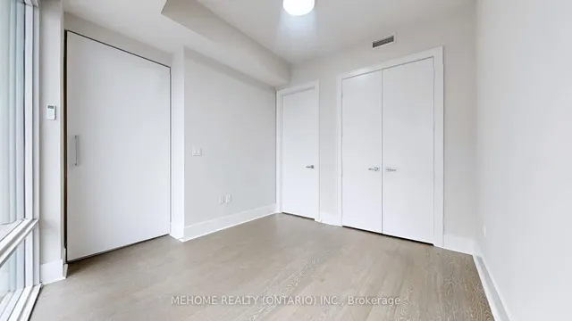 Additional image 21 of 29 Queens Quay Unit 505