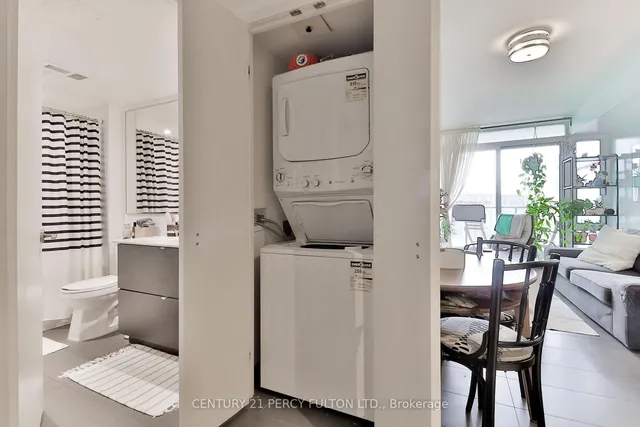 Additional image 11 of 170 Fort York Blvd Unit 201