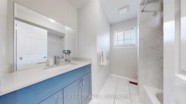 Additional image 35 of 77 Commodore Dr