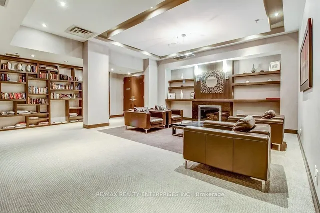 Additional image 37 of 80 Absolute Ave Unit 911