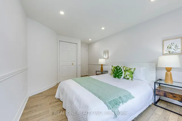 Additional image 29 of 2075 Banbury Cres