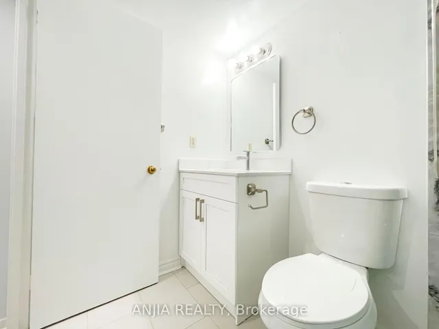 Additional image 39 of 15 Sewells Rd Unit PH3