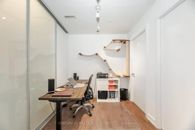 Additional image 20 of 15 Beverley St Unit 301