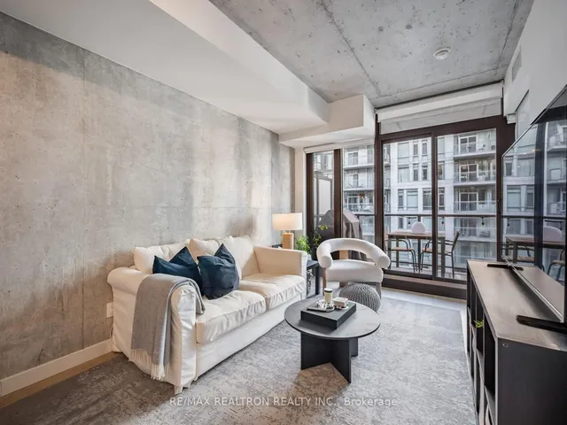 Additional image 18 of 111 Bathurst St Unit 1217