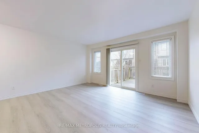 Additional image 3 of 10 FOXGLOVE Cres Unit 22