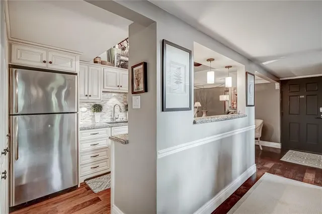 Additional image 13 of 50 MAIN St Unit 301