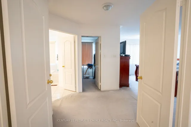 Additional image 27 of 24 Tobosa Tr