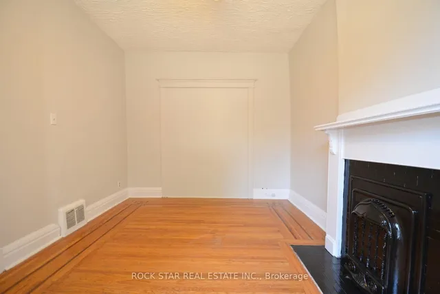 Additional image 17 of 58 Erie Ave