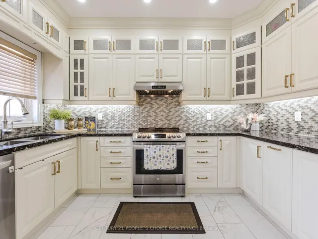 Additional image 17 of 6963 Amour Terr