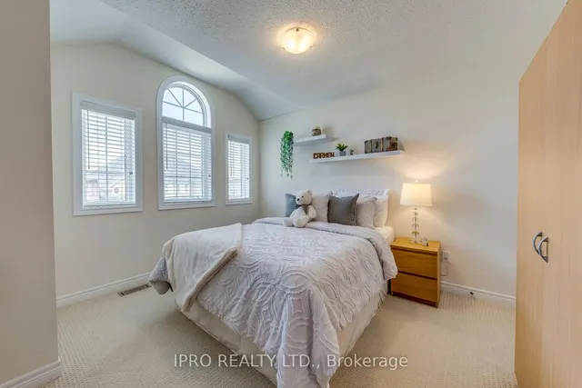 Additional image 28 of 11 Trentonian St