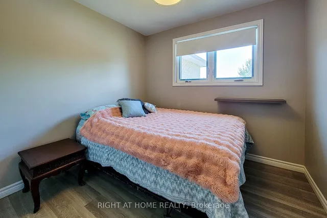 Additional image 20 of 550 Hayward Cres