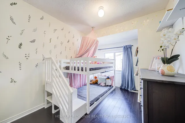 Additional image 22 of 21 DAWSON Cres