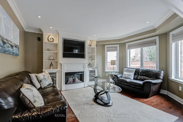 Additional image 3 of 34 Purdy Cres