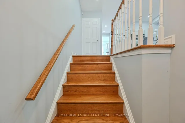 Additional image 3 of 4950 Albina Way Unit 93