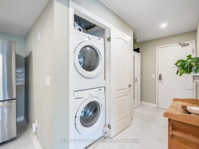 Additional image 8 of 1941 Queen St Unit 301