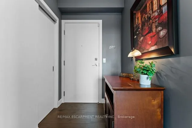 Additional image 4 of 2087 Fairview St Unit 1304