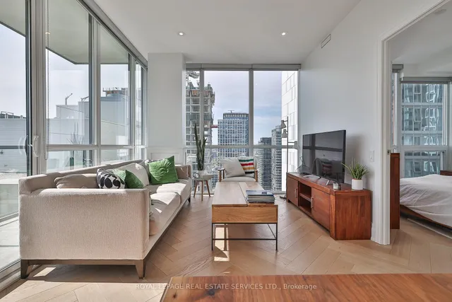 Additional image 9 of 88 Blue Jays Way Unit 3709