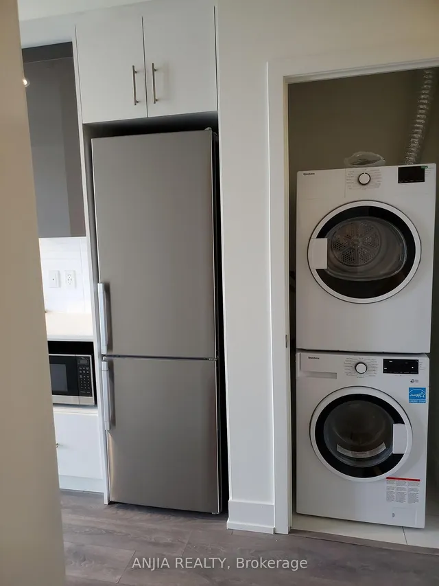 Additional image 10 of 180 Fairview Mall Dr Unit 1603