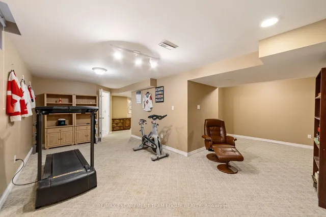 Additional image 36 of 2108 DALECROFT Cres