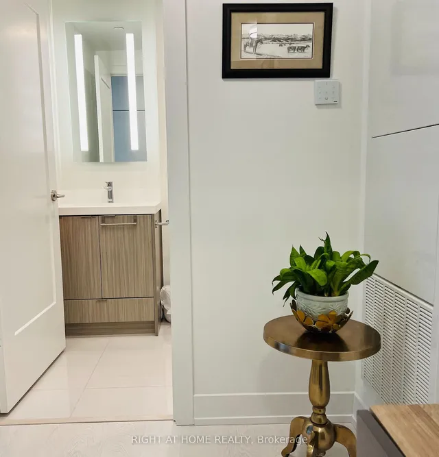 Additional image 15 of 20 Inn On The Park Dr Unit 1737