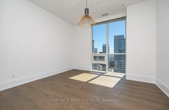 Additional image 14 of 101 Erskine Ave Unit PH10