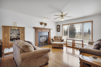 Additional image 2 of 10 Windsor Crescent