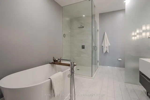 Additional image 36 of 1441 Elgin St Unit 302