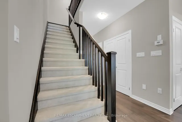 Additional image 24 of 137 Kinsman Dr